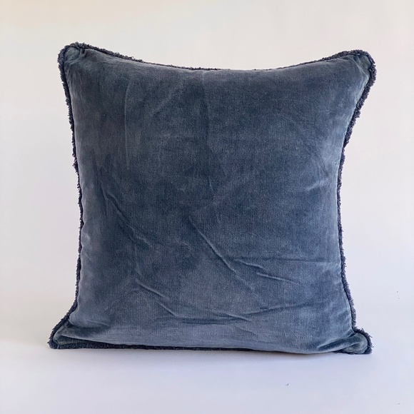 Velvet Fringed Throw Pillow Cover Pottery Barn22 x 22 NWOT - Picture 3 of 6